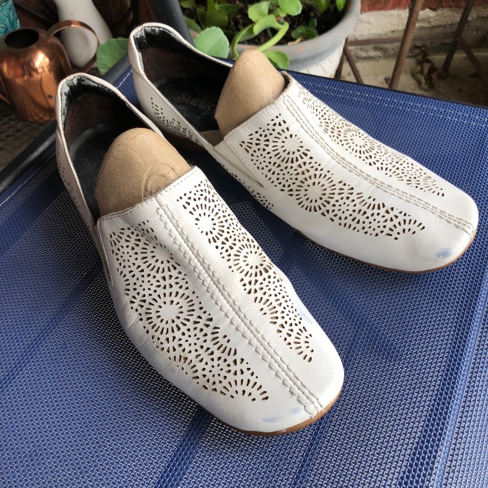 Sesto Meucci Loafers White Leather Laser Cutouts Slip On 9